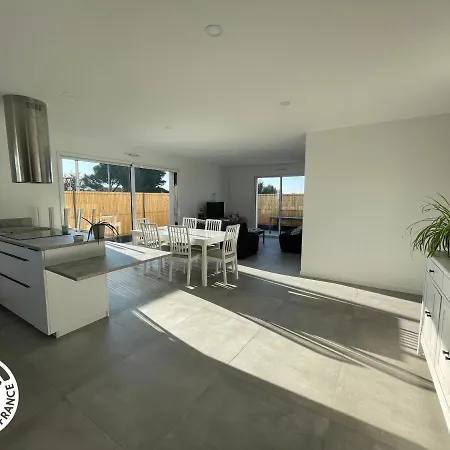 Maison Moderne Avec Jardin Clos, Terrasse Et Parking A 2km De La Plage Clemenceau - Fr-1-426-543 * 생-뱅상-쉬르-자르